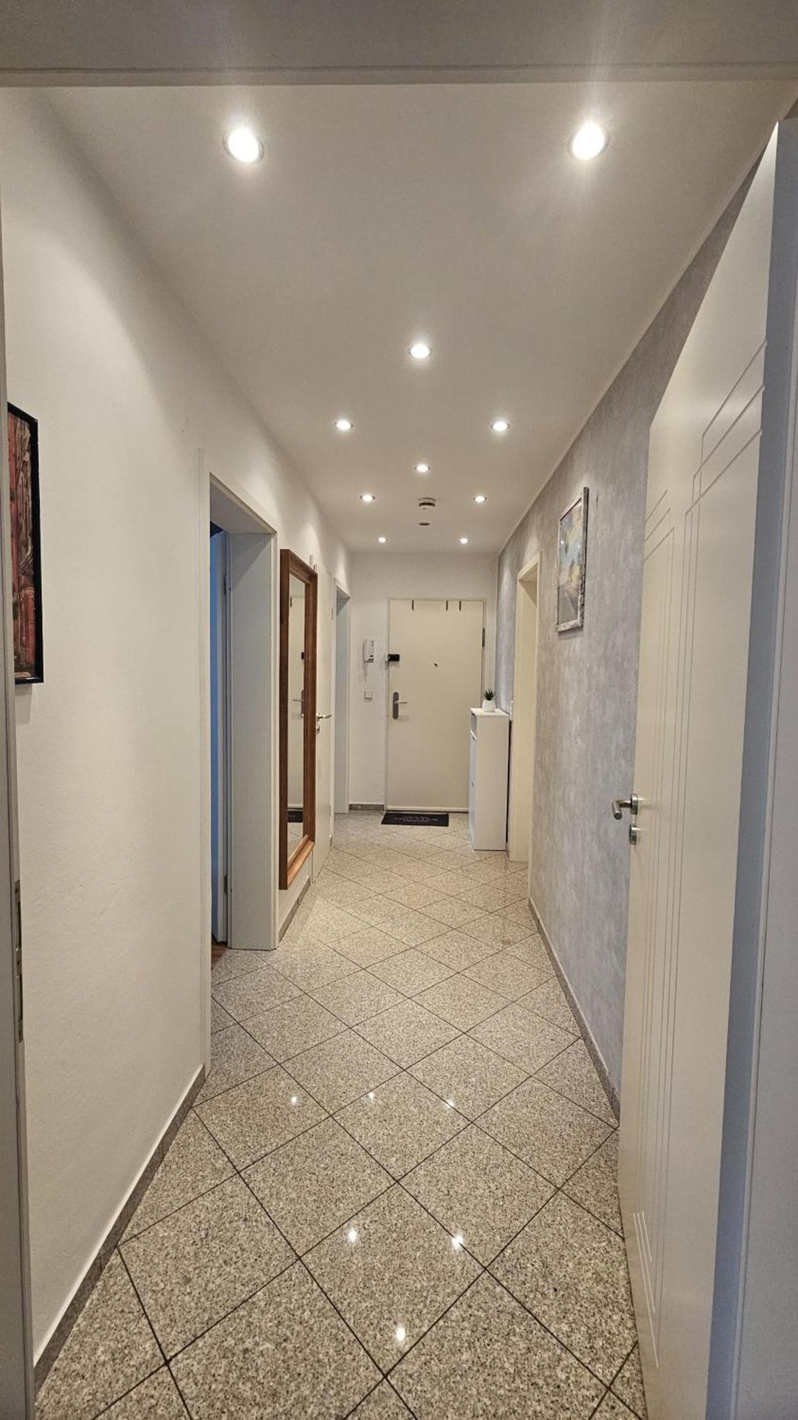 Apartment 80 M2 Moderne Und Zentrale In Mit Eigenem Parkplatz